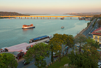 Mandovi River